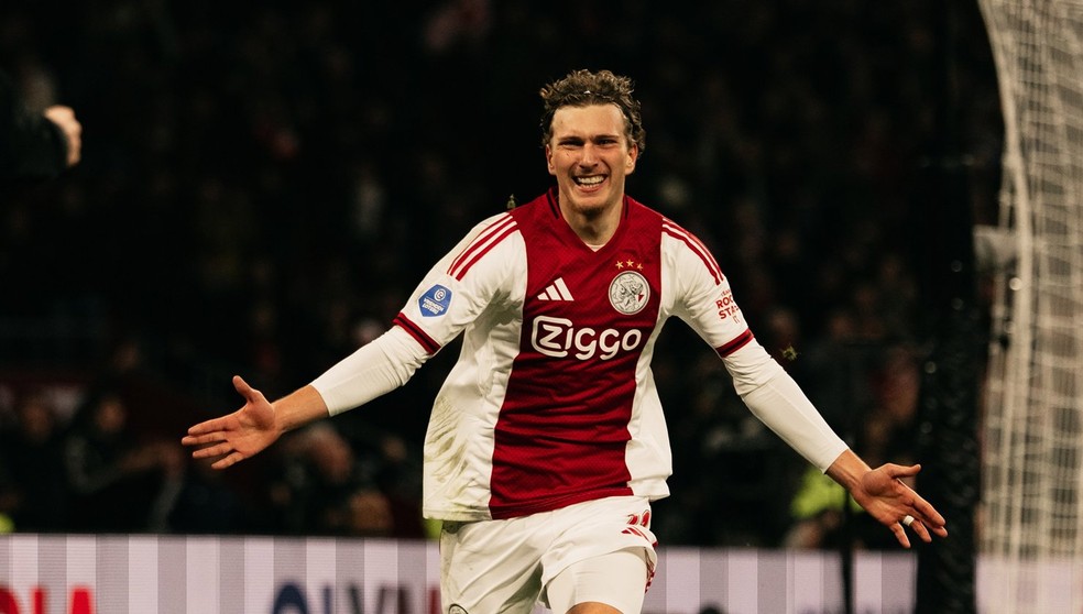 Mika Godts, do Ajax — Foto: AFC Ajax