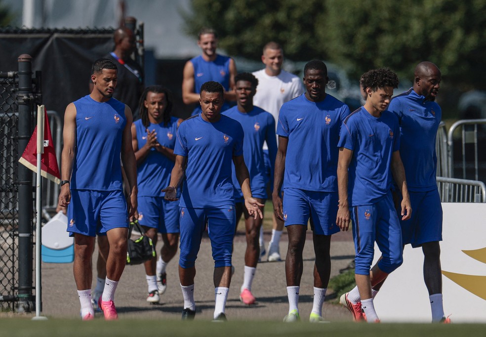 Seleção da França durante pré-treino na Copa — Foto: REUTERS/Brian Snyder